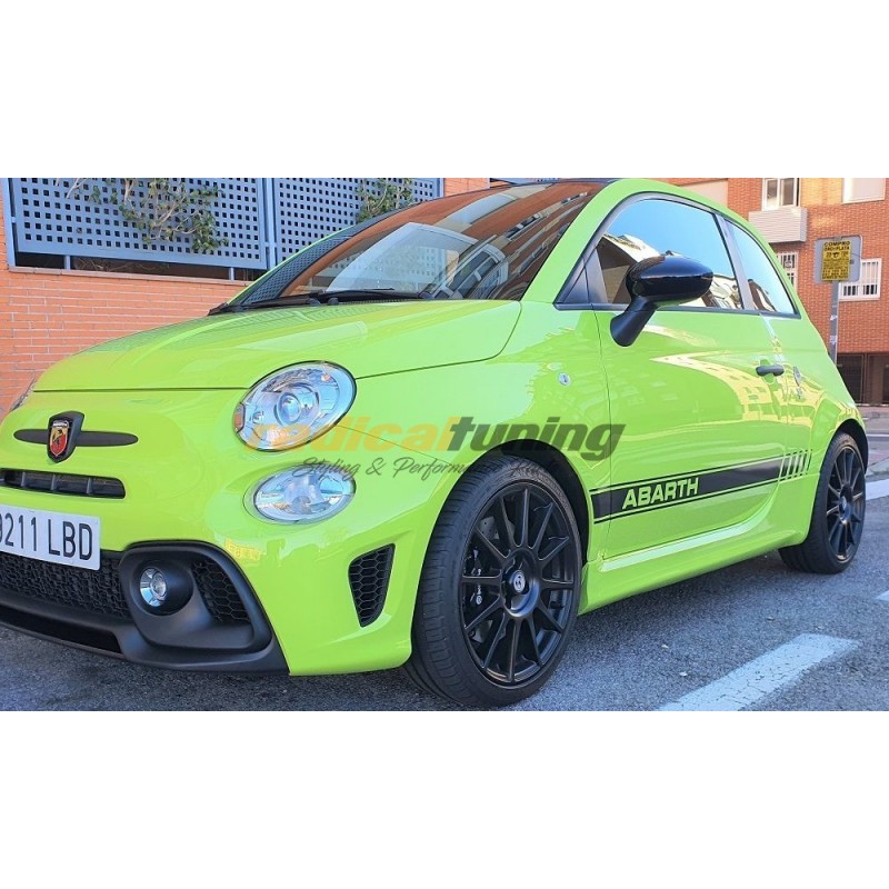 100% Carbon Fibre front fenders for Fiat 500 Abarth