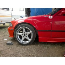 Wide +30mm BMW E36 coupe / M3 front fenders